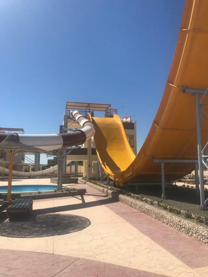 Apartment At Nubia Aqua Beach Resort Hurghada Bagian luar foto
